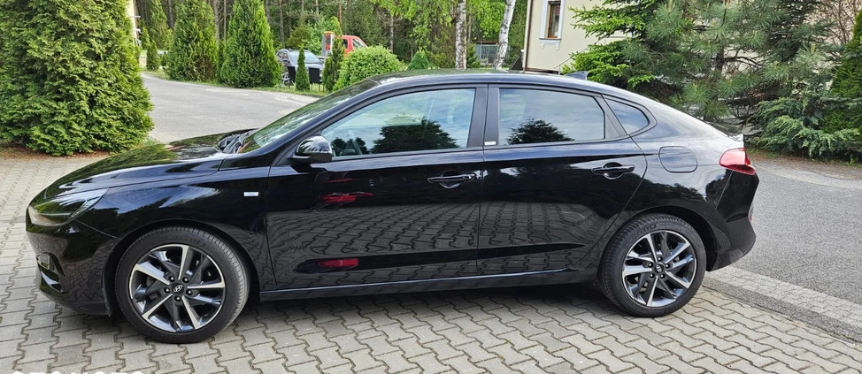 Hyundai I30 cena 74900 przebieg: 16500, rok produkcji 2022 z Stąporków małe 232